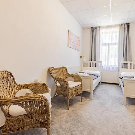 Amadeus Hotell 3*