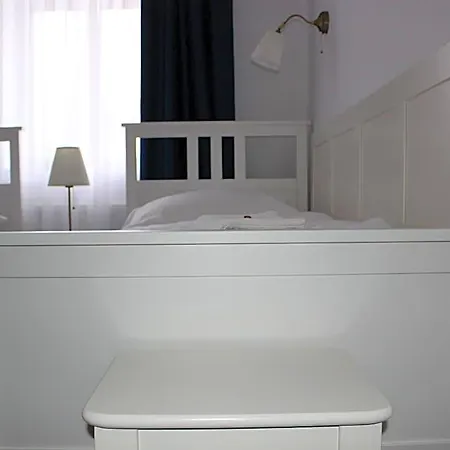 Amadeus Hotel 3*