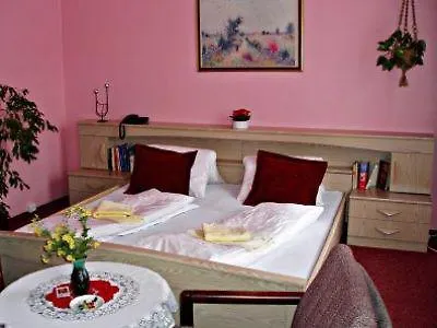 Amadeus Hotel