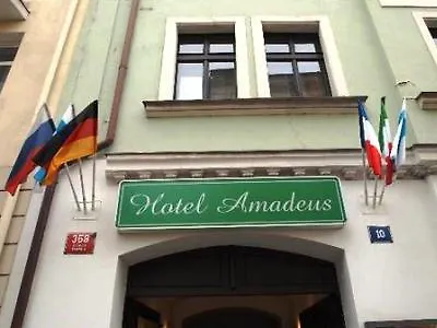Amadeus 3*