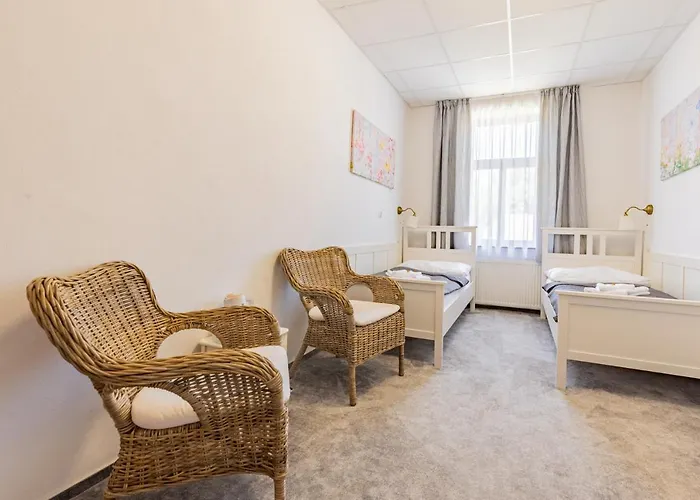 Amadeus Hotel 3*