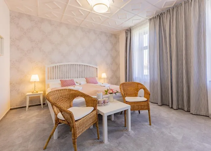 Amadeus Hotel