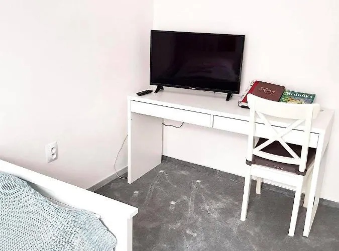 Amadeus Hotel 3*
